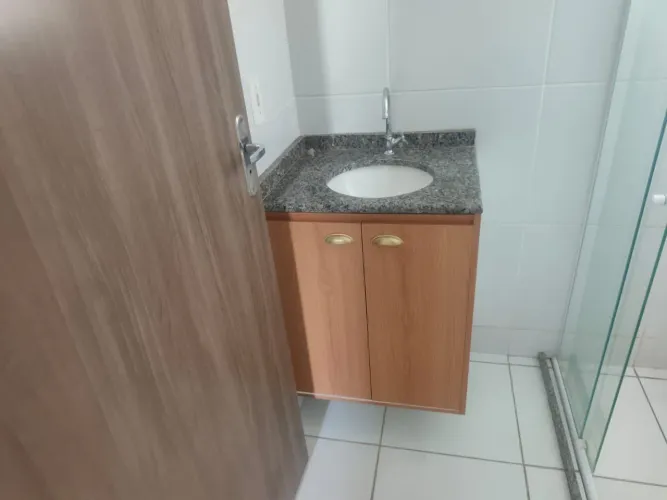 Pias de banheiro com e sem armario