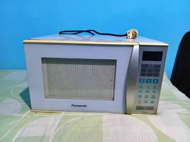 Microondas panasonic 32 litros branco nn st652w