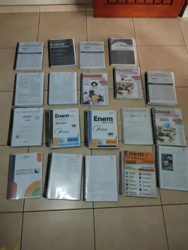 19 Apostilas de Enem, mais de 10 mil questões