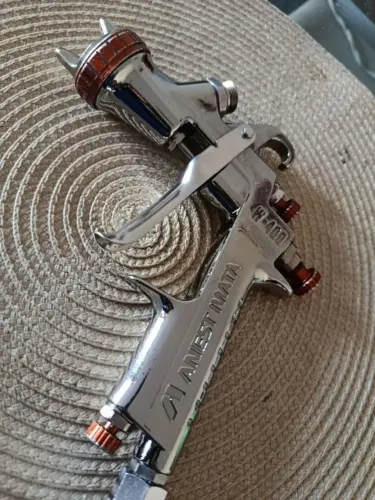 Pistola de Pintura Anest Iwata W-400 Bellaria 1.4 (Capa BA4-2) - Ótimo Estado