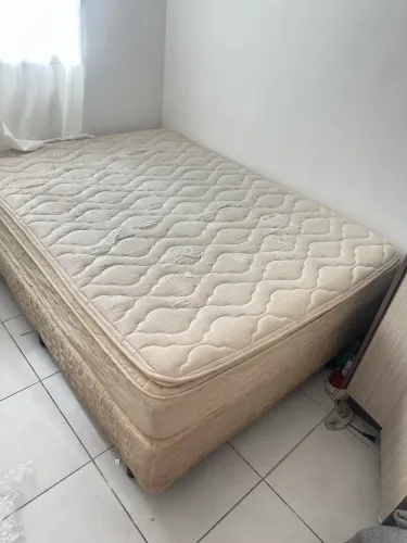 Cama - Usado 