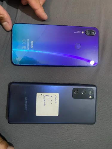 Xiaomi Redmi é Samsung galaxy