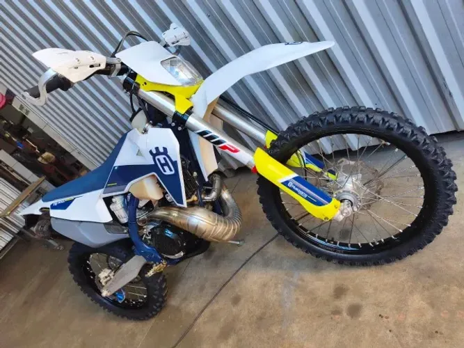 HUSQVARNA TE 300