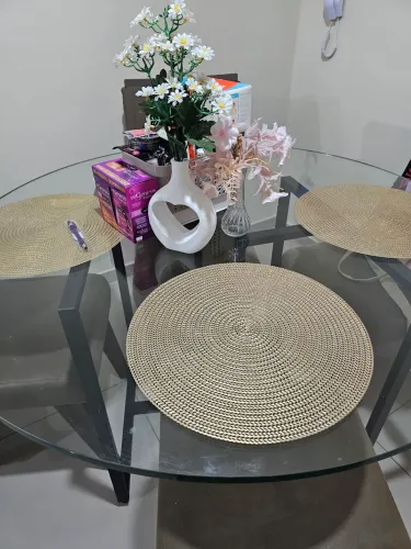 Mesa Redonda de Cristal Grosso (não é vidro, é Cristal da Artefacto)