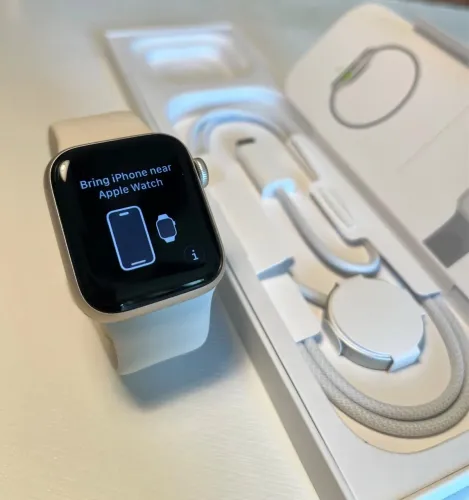 Apple Watch SE (3ª Geração) 40mm Estelar GPS - Completo na Caixa