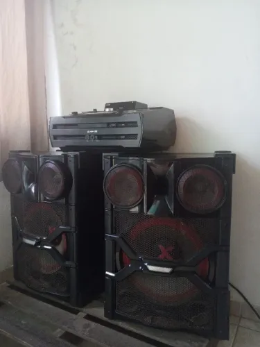 Mini System LG X Boom Pro CM9740.