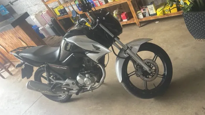 MOTO CG 