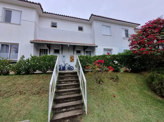 Casa de Condomínio com 3 Quartos para alugar, 86 m² por R$ 3.500/mês - Condomínio Villa Fl