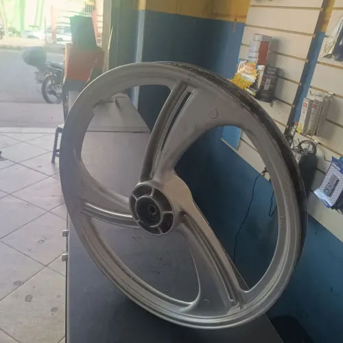 Roda dianteira daelin!!