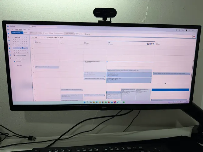 Monitor LG ultrawide 25.7