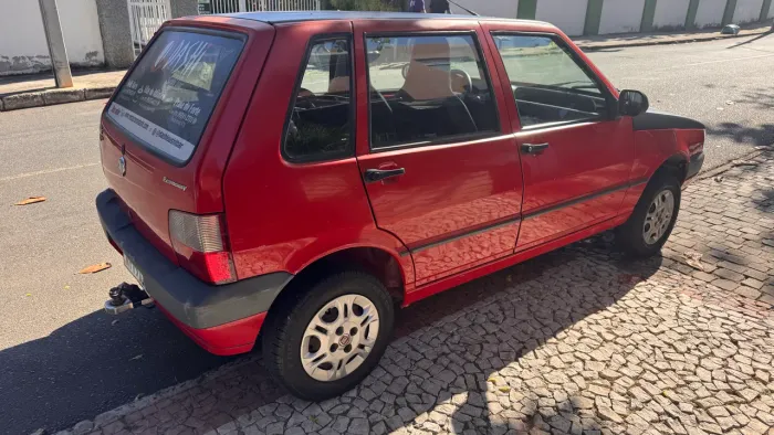 Fiat Uno Mille Celeb/celeb.econ 1.0 F.flex 4P 2012
