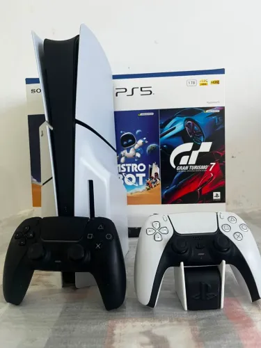 Playstation 5 Slim Com Leitor