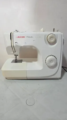Maquina de costura singer
