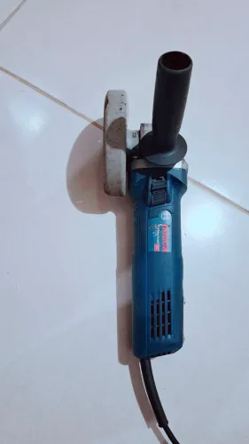 Esmerilhadeira 220V