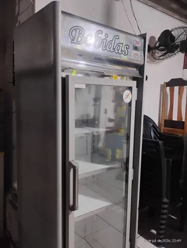 Expositor bebidas refrigerado