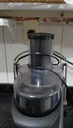 Espremedor de suco eletrico Centrifugador