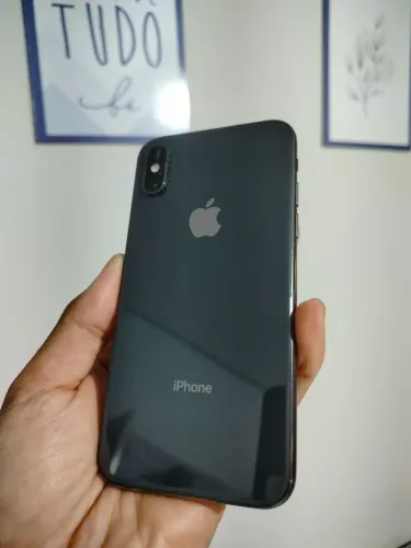 iPhone Xs 