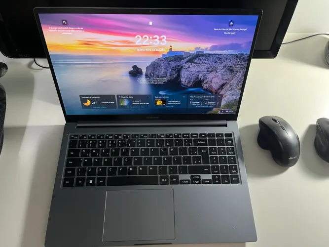 Troco Samsung Galaxy Book4 (Intel Core i7) por Macbook