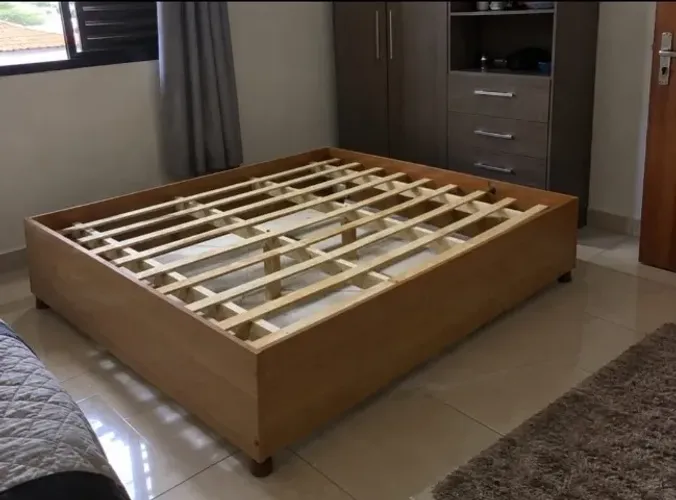 Base Cama de Casal Suporta 200kg (Produto Novo)