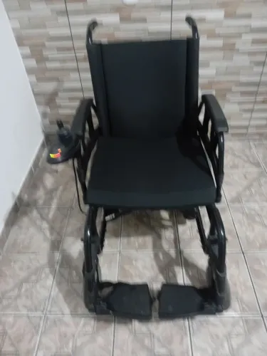 Cadeira de rodas motorizada