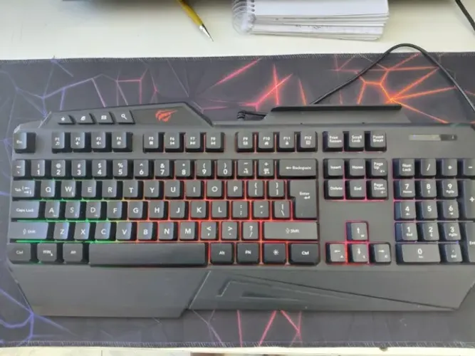 Teclado  Gamer Havit Hv-KB852CM RGB (USADO)