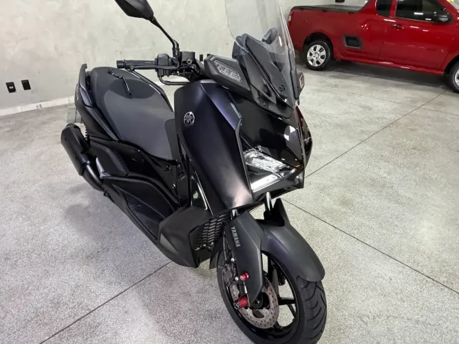 Yamara xmax 250 ABS completa 25/25 connected