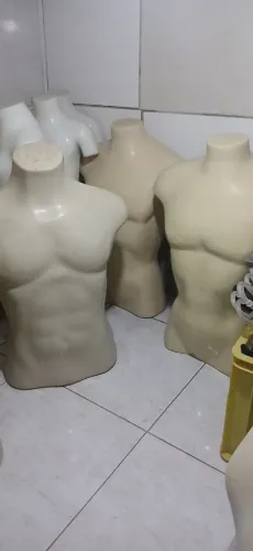 MANEQUIM/ BUSTO