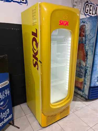 Freezer cervejeiro Skol 