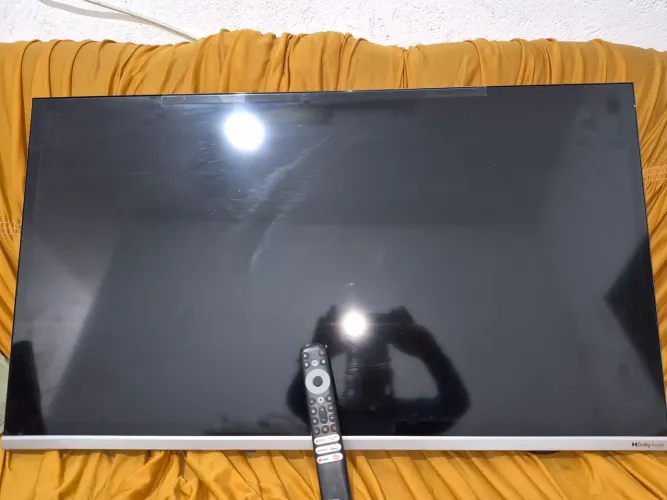 TV POUCO USO.