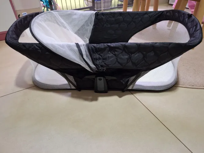 Vende-se berço portátil de viagem dobrável/ajustável para viagem