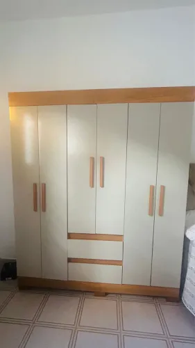 Guarda roupa solteiro