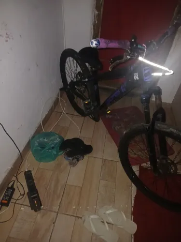 Vendo está linda gios frx evo preta e roxa