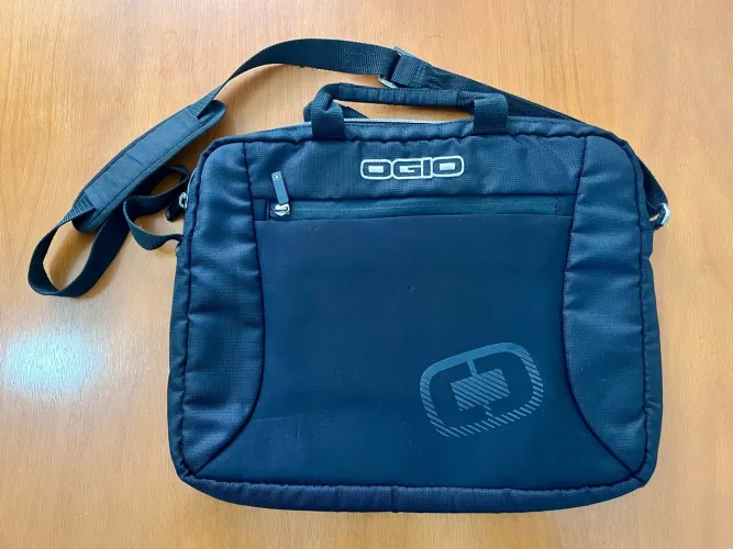 Bolsa pasta preta da Ogio para notebook