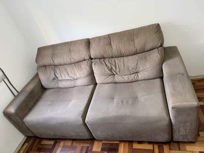 Sofá retrátil/reclinável (2 lugares)