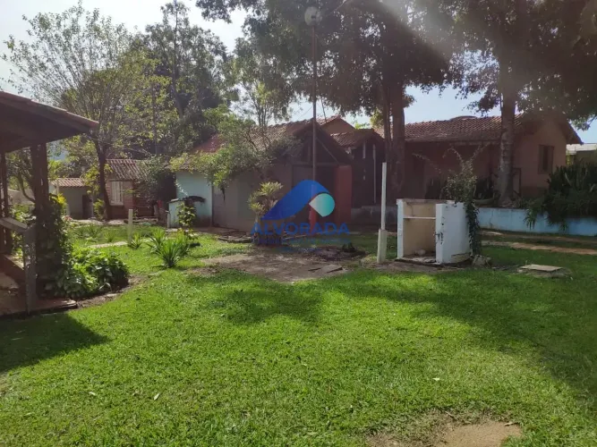 Chácara com 4 dormitórios à venda, 1653 m² por R$ 1.090.000,00 - Loteamento Ipanema - Sant
