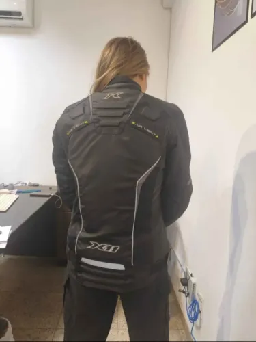 JAQUETA X11 EVO 3 FEMININA - TAM M - PRETO/VERDE
