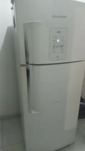 Vendo geladeira brastemp seminova funcionando perfeitamente...passo cartao