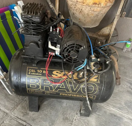Compressor de Ar Bravo 10 Pés 100 Litros