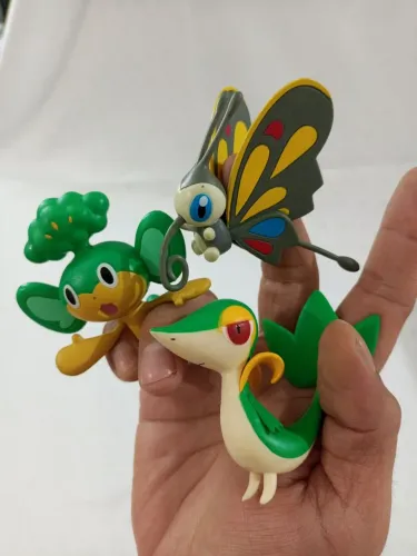 3 Bonecos Pokemon Jakks Pacific Beautifly Snivy Pansage