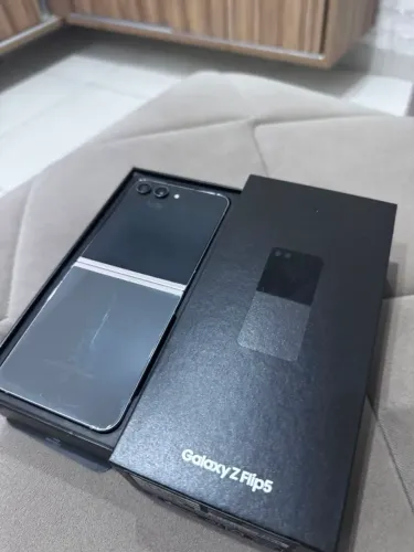 Galaxy Z Flip 5 de 512gb TROCO