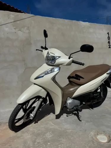 Biz 125 branca 