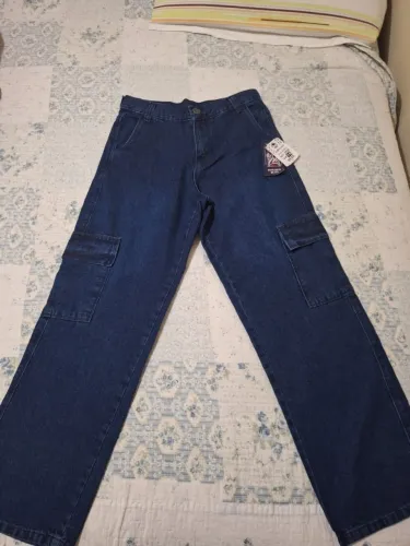 Calça jeans masculina nunca usada nova 
