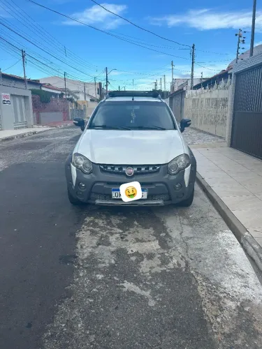 Fiat Strada Adventure1.8/ 1.8 Locker Flex CD 2015