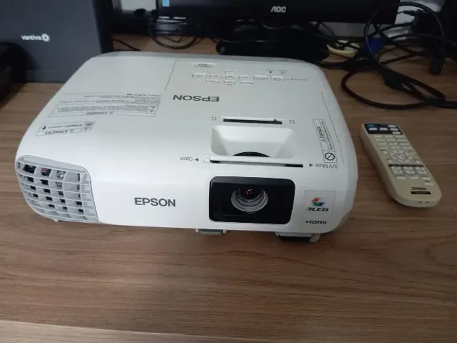 Projetor Epson PowerLite S27