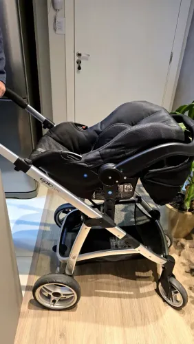 Carrinho, bebê conforto, base isofix + extras