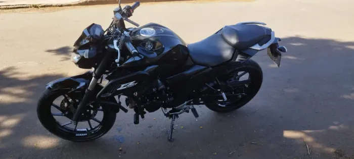 Vende-se fz25 fazer
