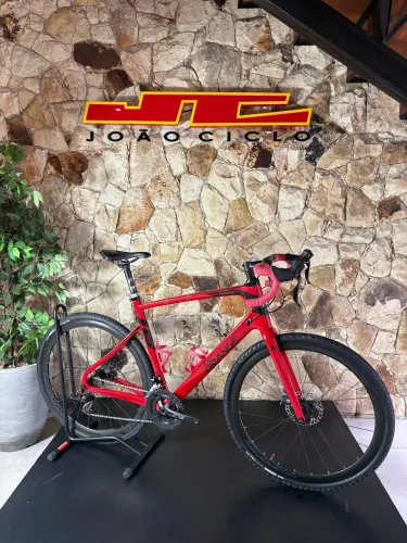 Gravel Black Orange