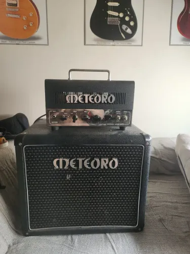 Amplificador Cabeçote Meteoro MHT-G 15w valvulado + caixa 