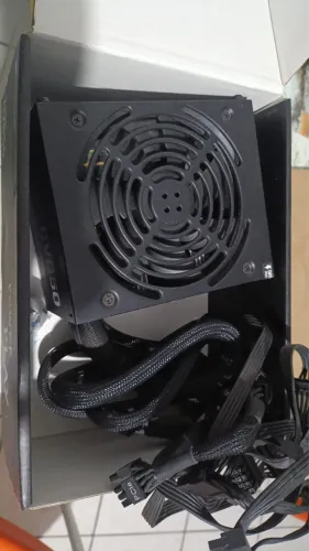 Fonte Corsair Cv650 650w Atx 80 Plus Bronze Preto