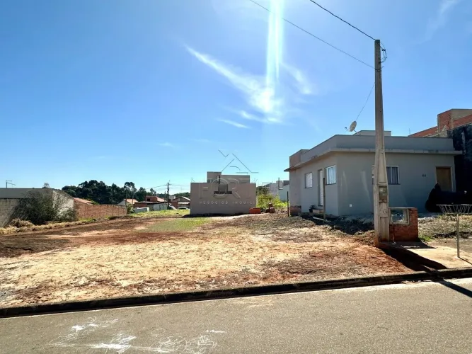 Terreno à venda no Bairro Campos do Conde, 202 m²